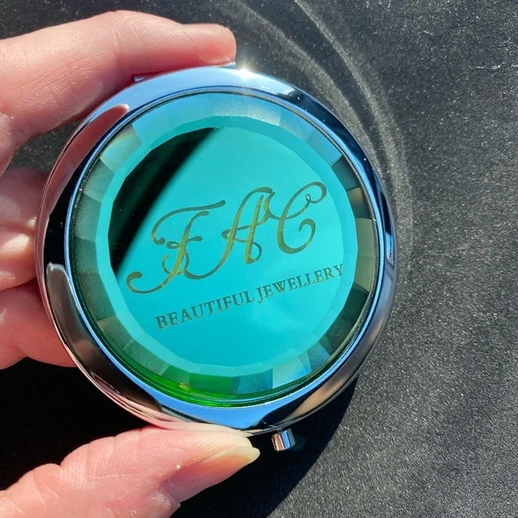 Fifth Avenue Collection Compact Mirror - Picture 6 of 10